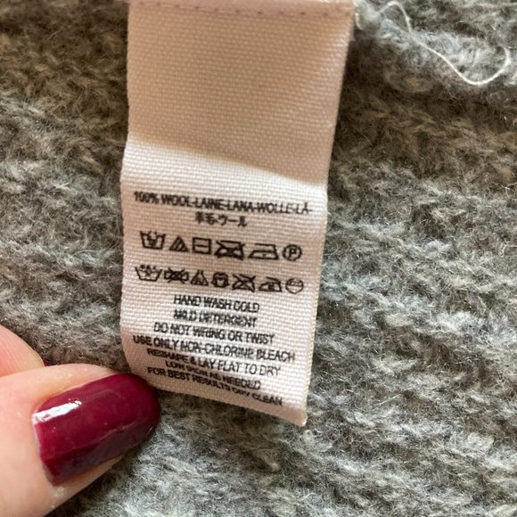 Free People oversize waffle knit grey wool sweater, relaxed fit, cowl neck - Picture 9 of 12